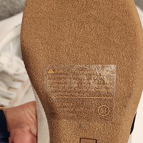 TOP Moda Cream and Black Women's Moccasins - Picture 2 of 5